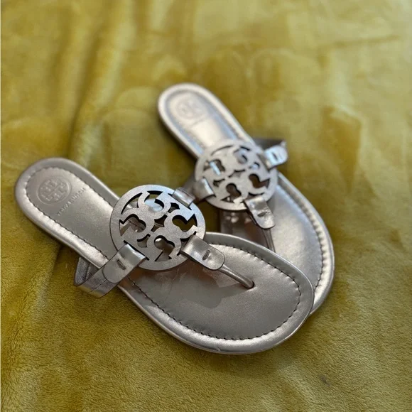 Tory Burch Metallic Silver Thong Sandals - Picture 2 of 2
